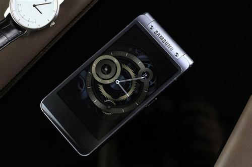 看完这个最强王者，iPhone X只能算废铁段位了