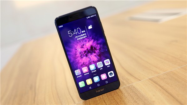 高颜值高性能！华为荣耀9青春 4+32G中供通年末好价仅售1219元