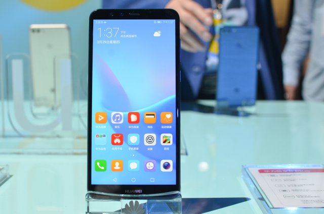 千元机搭载人脸识别 华为畅享8 Plus，4+64G中供通抢鲜好价1209元