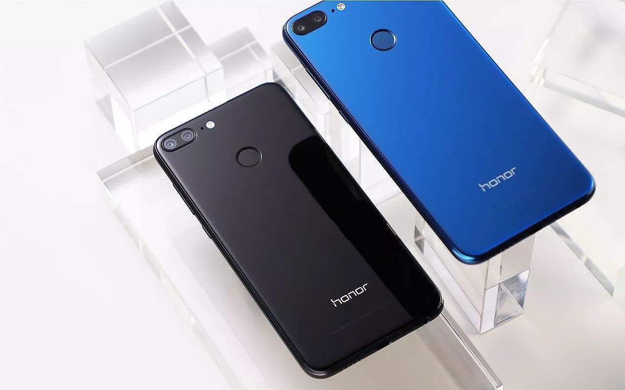 mCharge+超强拍照，魅族15 plus 6+64G中供通今日好价1647元